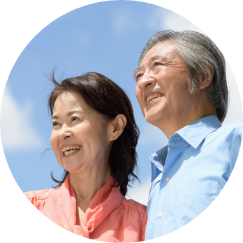 笑顔の夫婦
