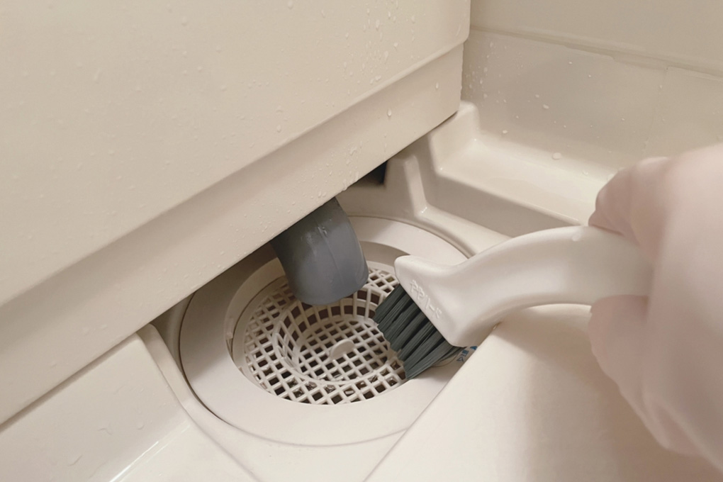 詰まりや臭いの原因に対応する排水管洗浄